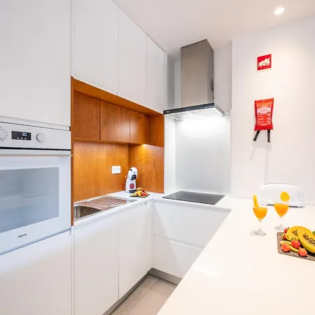 Cozy 1-bedroom Apartment *